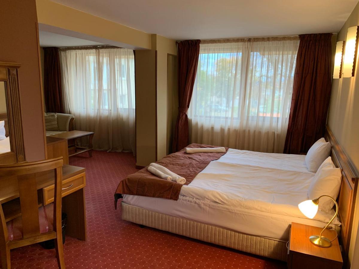 Hotel Asteri Bansko - Organic Food From Small Local Farms By Asteri Hotels 外观 照片